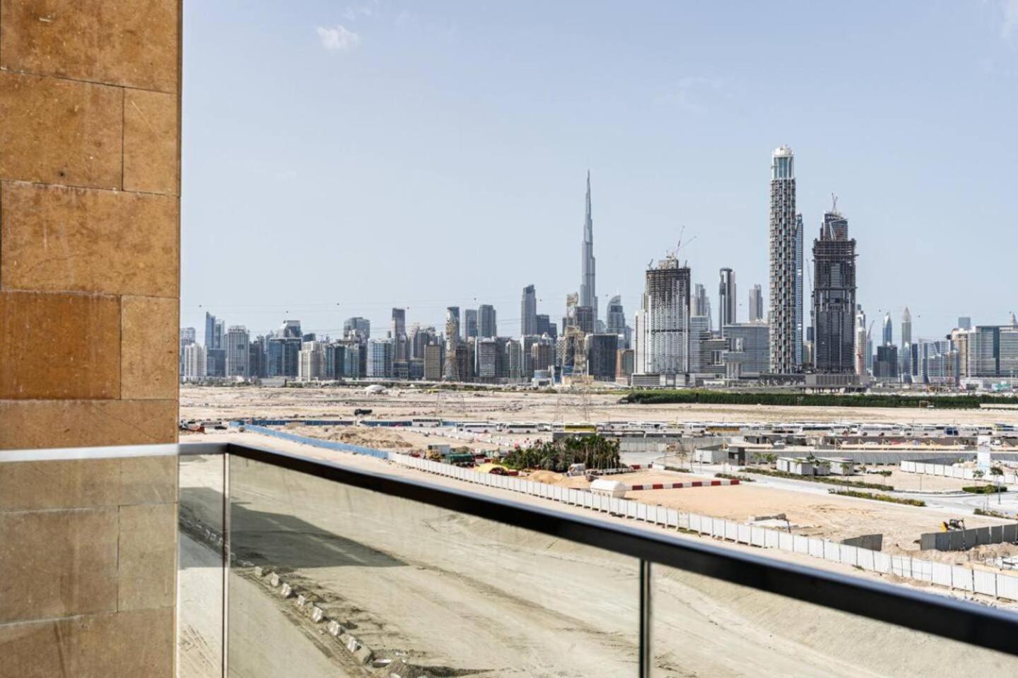Superb 1br Near Crystal Lagoon Dubai